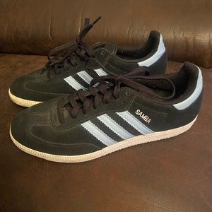 Men’s Adidas Samba, black and baby blue.